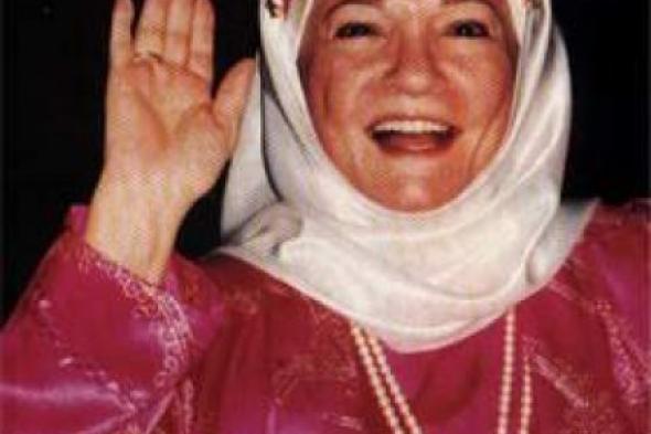 شادية تغادر المستشفى بعد تماثلها للشفاء