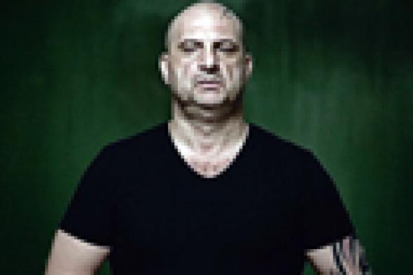 خالد الصاوي متهم بالسحر والشعوذة بسبب "الفيل الأزرق"