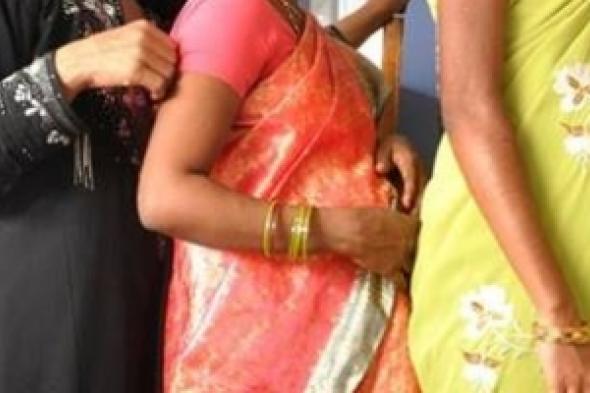 فقيرات العالم يحملن وثريات أوروبا يسعدن بالأبناء