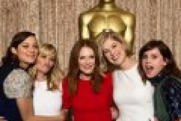 بالصور: جوليان مور وماريون كوتيار وبرادلي كوبر أبرز ضيوف غداء مرشحي الأوسكار