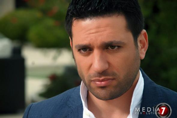 حسن الرداد ينفي ارتباطه بالفنانة إيمي سمير غانم