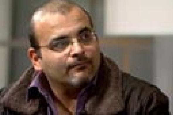 أيمن بهجت قمر إلى "السيسي": حافظ على اللي بيأيدك