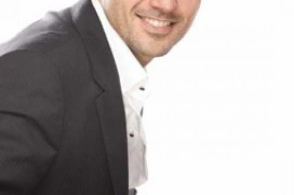 أحمد عز يحتفل بزفافه اليوم على فتاة من خارج الوسط الفني