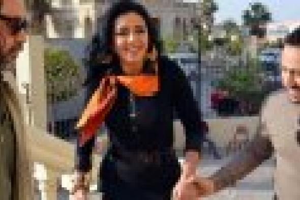 بالفيديو: رانيا يوسف تقلد حمادة هلال على "Dubsmash"