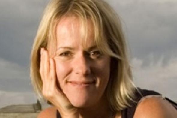 روائية بريطانية تستلهم في عملها الجديد تجربة نساء الحرب العالمية الثانية