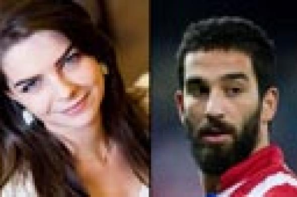 صورة- ابنة "السلطان سليمان" تحصل على هدية خاصة من لاعب "أتلتيكو مدريد"