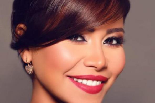 هل تجد شيرين صعوبة في التمثيل بمسلسلها "طريقي"؟