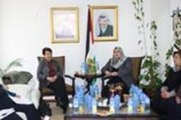 وزيرة شؤون المرأة تلتقي مكونات الحركة النسوية في رام الله