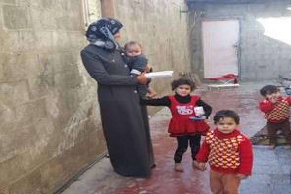 امرأة تبحث عن العدالة وإقرار القانون