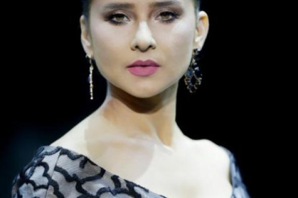 نيللي كريم توجه رسالة لوالدتها في عيد الأم