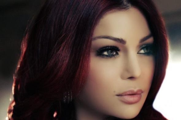 بالفيديو: هيفاء وهبي تعود للإثارة في كليبها الجديد "Breathing You In"