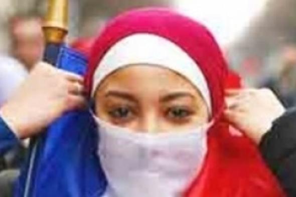 هافينغتون بوست: عميل يطلب طرد مهندسة فرنسية من عملها لحجابها
