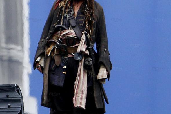 جوني ديب في أول صورة له من الجزء الخامس من Pirates of the Caribbean