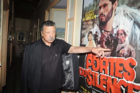 وفاة المخرج الجزائري عمار العسكري عن عمر يناهز الـ73 عامًا