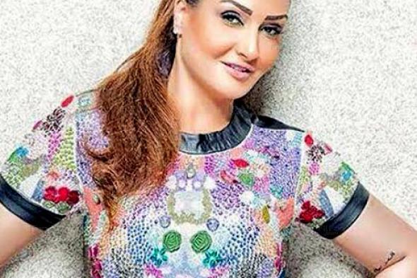 بالفيديو- غادة عبد الرازق تكشف عن استخدامها لـ"دوبليرة" في المشاهد الساخنة