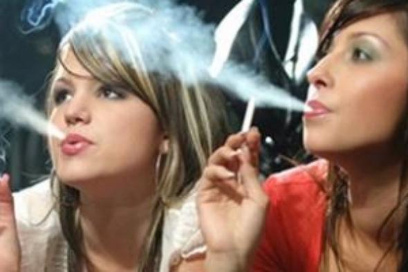 التدخين سرطان ينتشر بين النساء العربيات