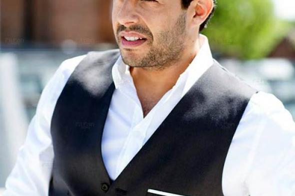 اسمع.. محمد حماقي يهنئ جمهوره بشهر رمضان بطرح دعاء "علمني"