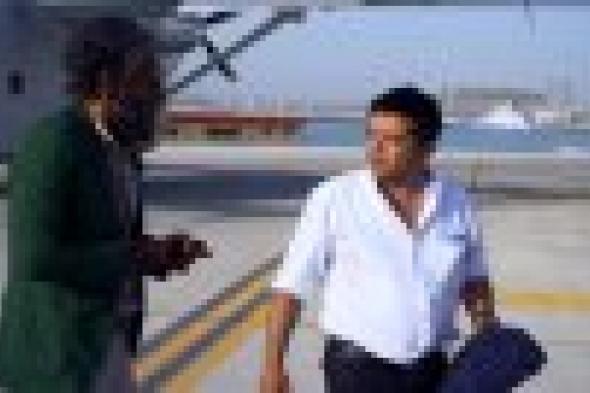 بالفيديو: محمد هنيدي يسامح رامز جلال بعد مقلب "رامز واكل الجو"