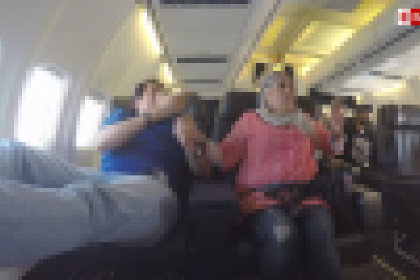 بالفيديو: انهيار هالة فاخر في "هبوط اضطراري"، ورد فعل مفاجئ من هاني رمزي