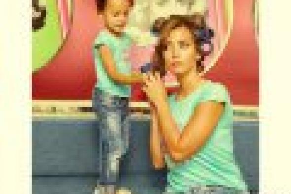 بالصور: إيمان العاصي وابنتها "ريتاج" بعدسة خالد فضة