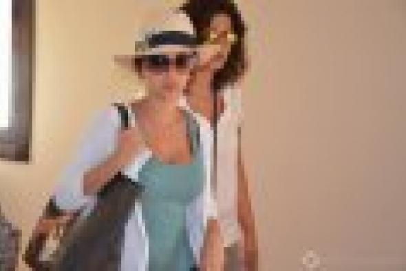 بالصور: استعدادات ميريام فارس لحفلها بالساحل الشمالي