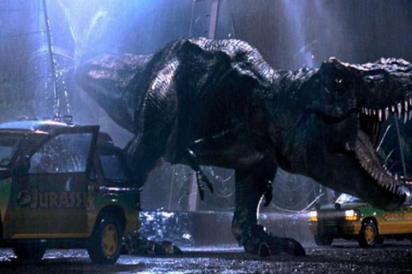 "يونيفرسال" تستقر على طرح جزء جديد من سلسلة Jurassic Park في 2018