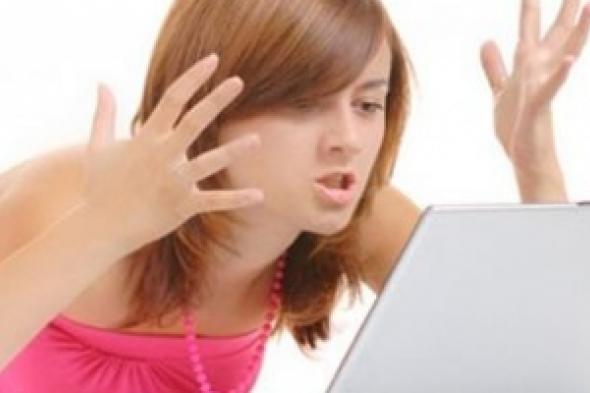 "الفيسبوك" يجبر النساء على اتباع حميات غذائية خطرة