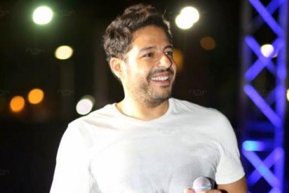صورة- محمد حماقي يكشف عن ملصق ألبومه الجديد "عمره ما يغيب" استعدادا لطرحه