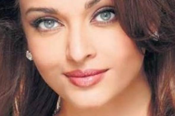 مجلة "hello": آيشواريا باتشان ضمن أكثر 100 امرأة هندية جمالا