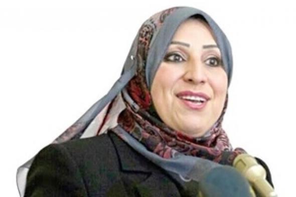 «التمرد في شعر الشاعرات البحرينيات»  الإفلات من سيطرة التقاليد بالنص الأدبي المنعكس على الحياة!