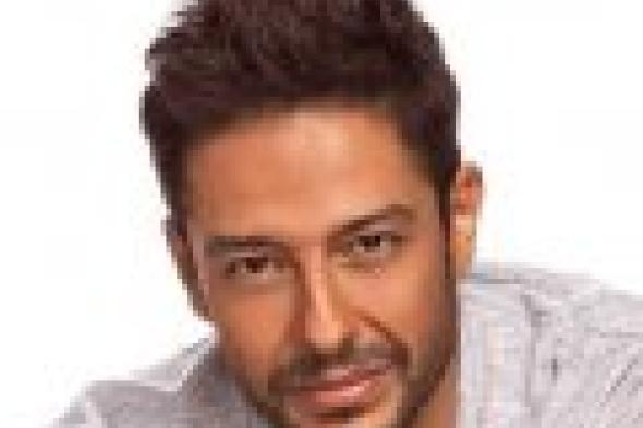 بالفيديو: حماقي يطرح الإعلان الدعائي لأغنيته المصورة الجديدة "أجمل يوم"