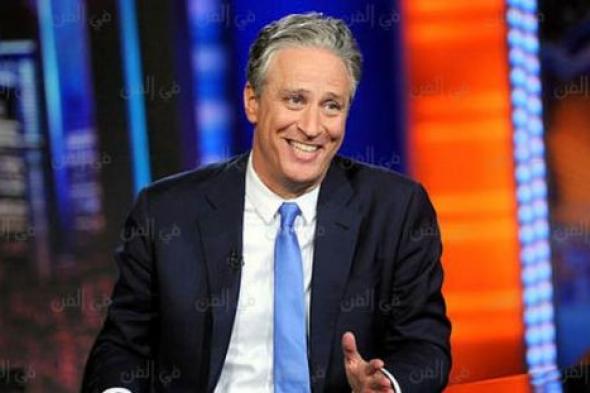 بعد اعتزاله برنامج The Daily Show.. جون ستيوارت يتعاون مع WWE