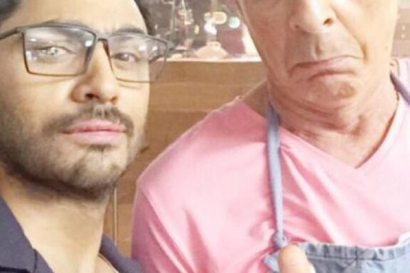 تامر حسني ينشر صورة من كواليس "أهواك" برفقة محمود حميدة