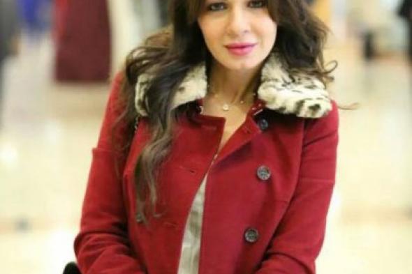 بالصورة: نجلاء بدر تتعرض لكسر في ساقها اليسرى