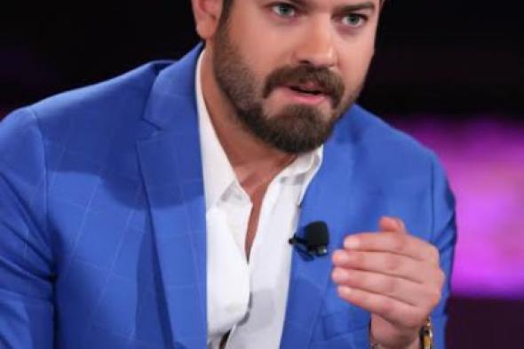 عمرو يوسف يصل الإسكندرية لحضور فعاليات حفل افتتاح "اﻹسكندرية السينمائي لدول البحر المتوسط"