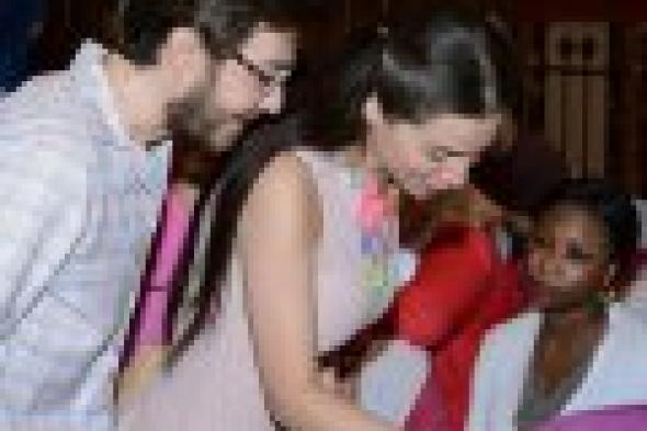 بالصور: تامر حسني ومي عز الدين في عقيقة مولودة أحمد زاهر