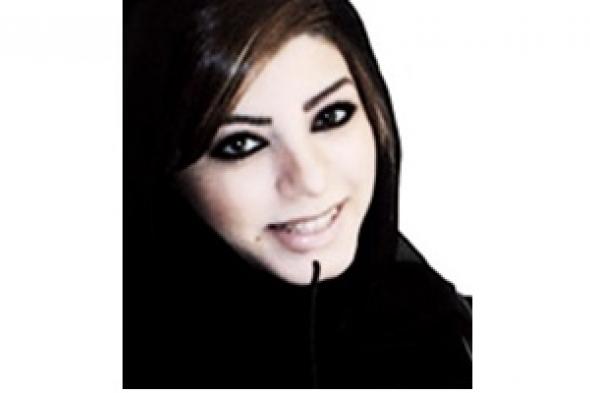 فتاة إعلان.. محجّبة