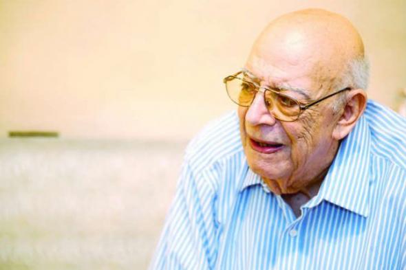 وفاة الكاتب المسرحي علي سالم مؤلف "مدرسة المشاغبين"