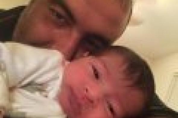 الصور الأولى لمولودة روبي "طيبة"