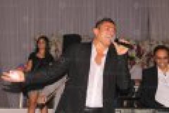 بالصور: عمرو دياب وتامر حسني يشعلان زفاف المنتج محمد حامد