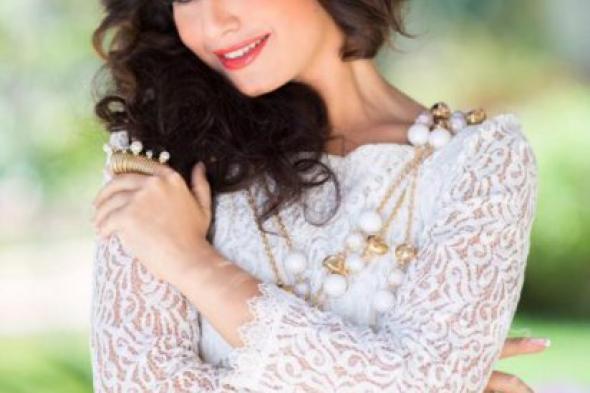 منة فضالي تتعرض للسرقة