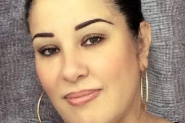 مصممة الأزياء الفرنسية /الجزائرية الأصل " شهرزاد زغدان " تبرز جمال العروس المحجبة بتصميم أنيق وجذاب