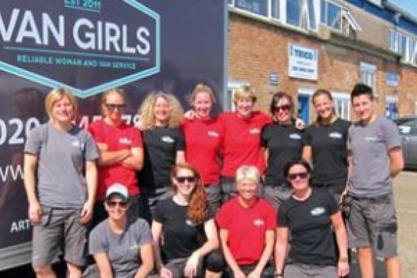 شركة نقليات لندنية توظف النساء فقط