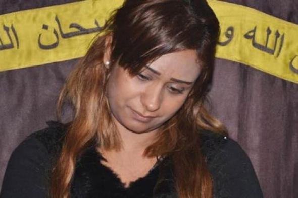 بالفيديو- "خناقة" سارة طارق مع زوجة طرابيك الأولى في عزائه