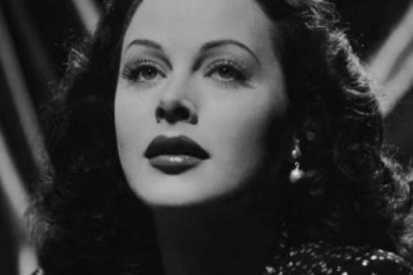 نساء صنعن التاريخ و تم التعتيم عليهن في زمن الذكورية