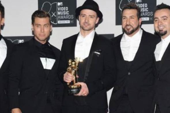 أعضاء فريق NSYNC يرفعون القبعة لـ أديل.. والسبب؟