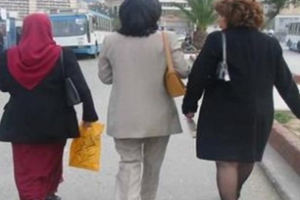 الرجل يستقيل من مهامه والمرأة تتحمل مسؤولياته