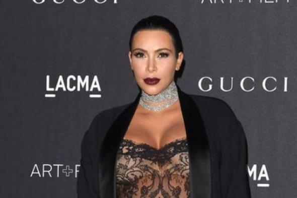تطبيق رموز كيم كارديشيان "Kimoji" يتسبب في تعطل App store بعد الإقبال على تحميله
