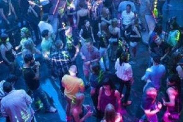 التحرش الجنسي بنساء ألمانيا  خلال حفل "مرحبا باللاجئين في بون" يأخذ  أبعاد تصعيدية في الإعلام