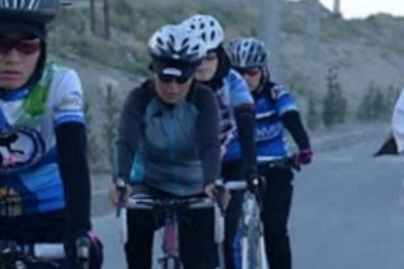 ركوب الدراجات وسيلة المرأة الأفغانية للتحرر من قيود طالبان